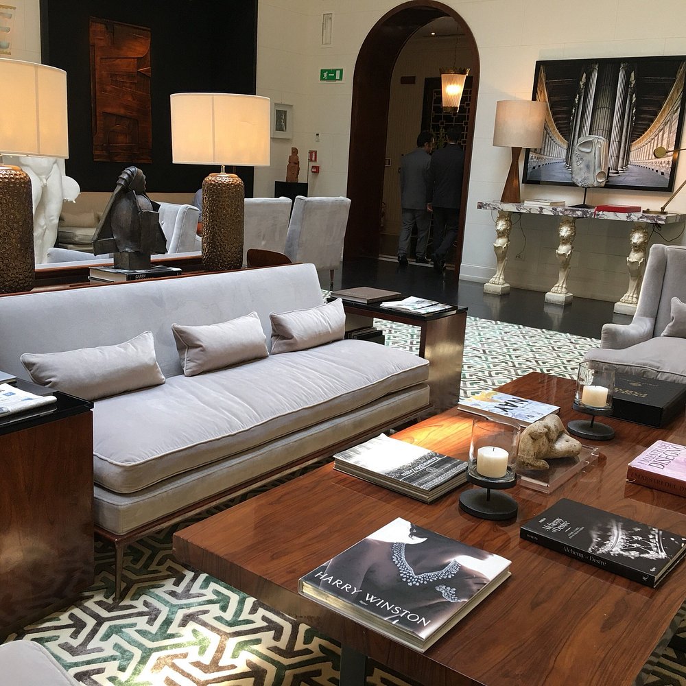 Quadro fotografico di grande formato per arredamento destinato a un'area comune di hotel di lusso