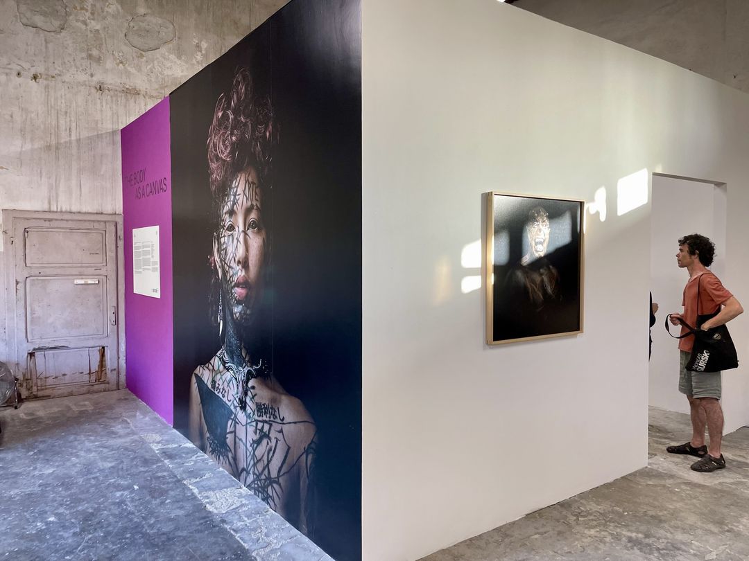 Allestimento con stampa diretta su pvc per il Cortona on the Move